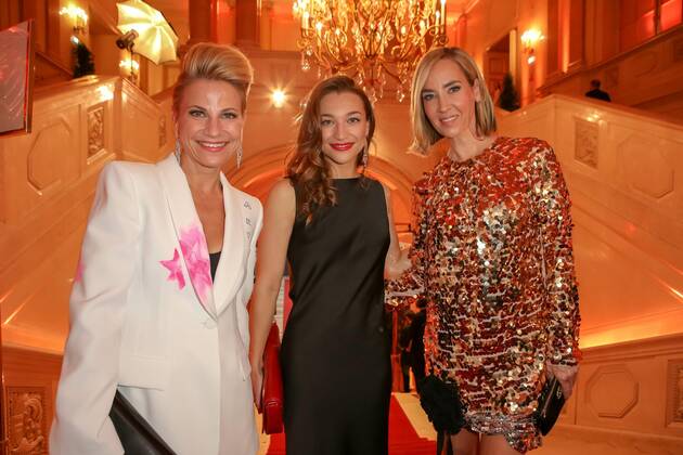 23 04 2022, Vienna Hofburg, ROMY Film u TV Prize, Gala award ceremony of the ORF u KURIER television prize in the picture Kristina Sprenger, Nadja Bernhard, ROMY Film u TV Prize