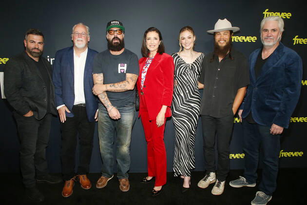 24 April 2022 -West Hollywood, California - Ryan Pirozzi, Michael Connelly, Titus Welliver, Mimi Rogers, Madison Lintz, Stephen A. Chang, Henrik Bastin. Los Angeles Special Screening And Panel For Amazon Freevee s New Series Bosch: Legacy held at The London West Hollywood. Photo Credit: FS AdMedia 279547 2022-04-24 CA West Hollywood Etats-Unis  Copyright: xAdMediax STAR_279547_061