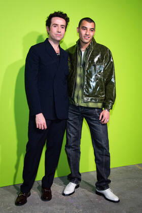 International Woolmark Prize 2022 London, UK. Nick Grimshaw and Meshach Henry at the Photocall at the International Woolmark Prize 2022 FINAL in London on 26th April 2022. LMK405-S260422LSAN-001 