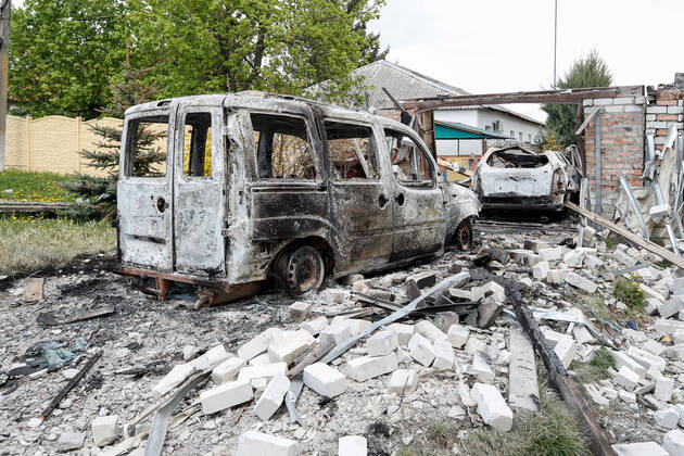 May 2, 2022, Kharkiv Oblast, Kharkiv Oblast, Ukraine: Two damaged vehicles by the Russian air-strike at a village in Kharkiv Oblast of Ukraine, jest a few kilometres from the Russian border, as Russian invasion of Ukraine continues. Kharkiv Oblast Ukraine - ZUMAs313 20220502_zip_s313_004 Copyright: xDanielxCengxShou-Yix