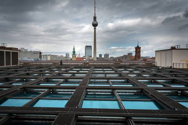 tourism weather travel architecture history restoration 09 04 2022 Berlin Mitte Humboldt Forum The Humboldt Forum is a universal museum on the Spree Island in the historic center of Berlin, district Mitte in the district of the same name carrier is the Foundation Humboldt Forum in the Berlin Palace attic roof terrace city panorama silhouette b