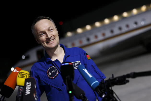 German astronaut Matthias Maurer returns to Germany after his mission on the International Space Station ISS The astronaut of the European Space Agency ESA was the twelfth German in the cosmos Early Saturday morning, his plane landed in the military section of Cologne Bonn Airport Cologne, 07 05 2022 NRW Germany Copyright: xChristophxHardtx