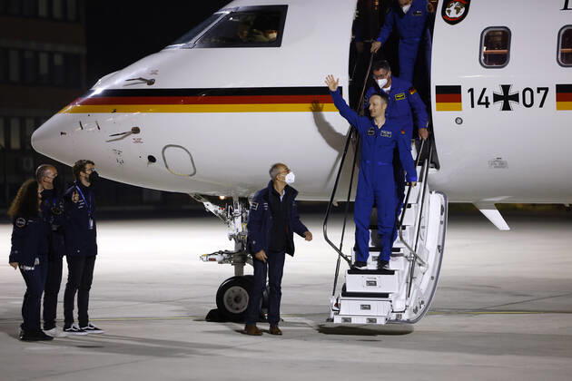 German astronaut Matthias Maurer returns to Germany after his mission on the International Space Station ISS The astronaut of the European Space Agency ESA was the twelfth German in the cosmos Early Saturday morning, his plane landed in the military section of Cologne Bonn Airport Cologne, 07 05 2022 NRW Germany Copyright: xChristophxHardtx