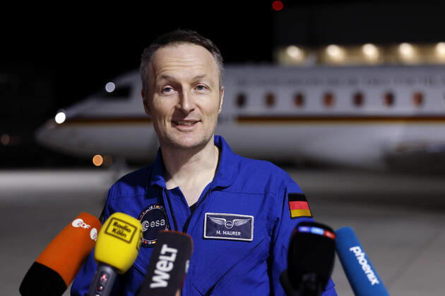 German astronaut Matthias Maurer returns to Germany after his mission on the International Space Station ISS The astronaut of the European Space Agency ESA was the twelfth German in the cosmos Early Saturday morning, his plane landed in the military section of Cologne Bonn Airport Cologne, 07 05 2022 NRW Germany Copyright: xChristophxHardtx