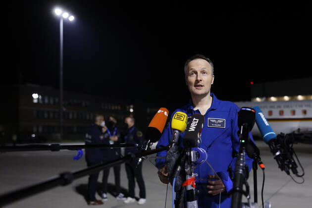 German astronaut Matthias Maurer returns to Germany after his mission on the International Space Station ISS The astronaut of the European Space Agency ESA was the twelfth German in the cosmos Early Saturday morning, his plane landed in the military section of Cologne Bonn Airport Cologne, 07 05 2022 NRW Germany Copyright: xChristophxHardtx