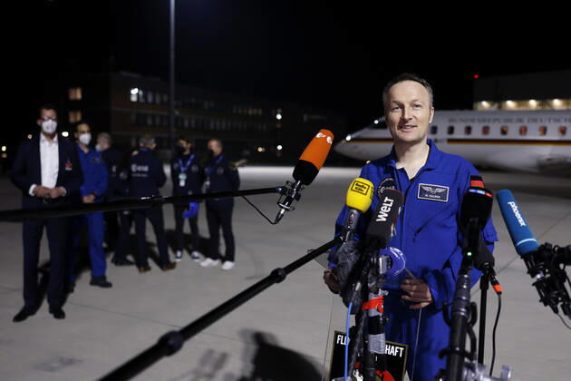 German astronaut Matthias Maurer returns to Germany after his mission on the International Space Station ISS The astronaut of the European Space Agency ESA was the twelfth German in the cosmos Early Saturday morning, his plane landed in the military section of Cologne Bonn Airport Cologne, 07 05 2022 NRW Germany Copyright: xChristophxHardtx