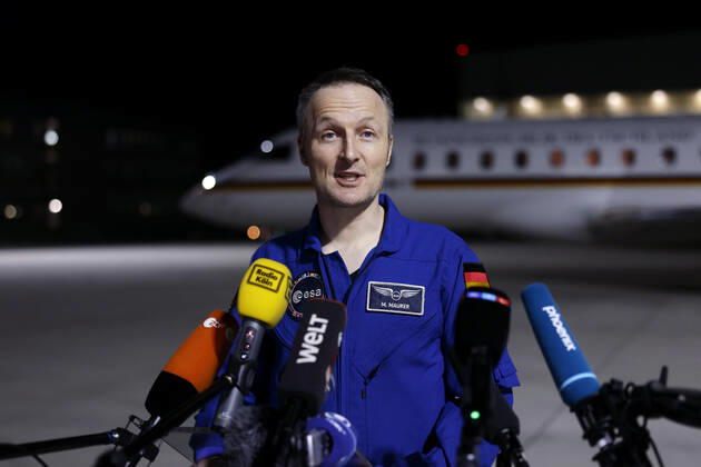 German astronaut Matthias Maurer returns to Germany after his mission on the International Space Station ISS The astronaut of the European Space Agency ESA was the twelfth German in the cosmos Early Saturday morning, his plane landed in the military section of Cologne Bonn Airport Cologne, 07 05 2022 NRW Germany Copyright: xChristophxHardtx