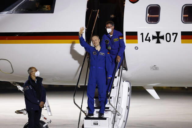 German astronaut Matthias Maurer returns to Germany after his mission on the International Space Station ISS The astronaut of the European Space Agency ESA was the twelfth German in the cosmos Early Saturday morning, his plane landed in the military section of Cologne Bonn Airport Cologne, 07 05 2022 NRW Germany Copyright: xChristophxHardtx
