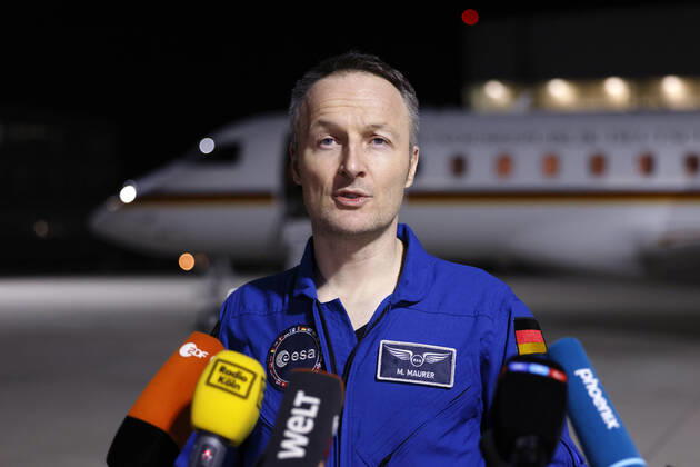 German astronaut Matthias Maurer returns to Germany after his mission on the International Space Station ISS The astronaut of the European Space Agency ESA was the twelfth German in the cosmos Early Saturday morning, his plane landed in the military section of Cologne Bonn Airport Cologne, 07 05 2022 NRW Germany Copyright: xChristophxHardtx