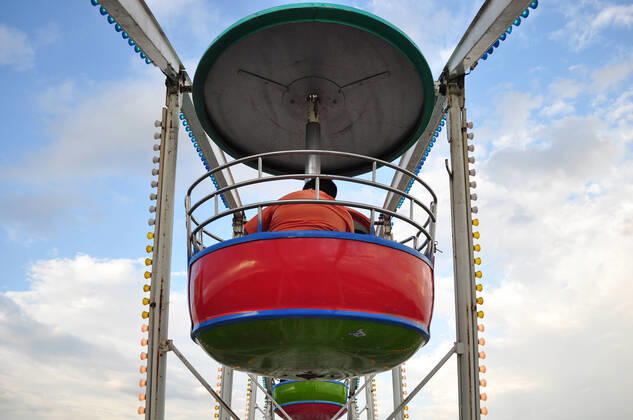 the swing cable basket ferris wheel on blue sky cloud background at amusement park is the family vacation activity on holiday , 23411644.jpg, activity, amusement, amusement park, background, basket, big, blue, cable, carnival, carousel, circle, cloud, color, colorful, entertainment, excitement, fair, fairground, family, ferris, festival, fun, high, holiday, joy, leisure, motion, night, old, outdoor, park, people, photo, ride, roller, round, sky, spin, summer, swing, travel, vacation, view, vintage, wheel, white,