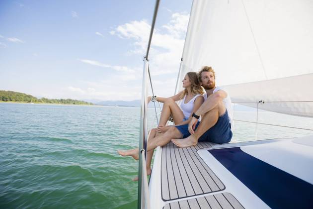 Young couple sailing on Chiemsee lake, Bavaria, Germany, 18.02.2019, Copyright: xSturmkindx, model released, , property released, enjoyment,18 to 19 years,25 to 29 years,arm around,bavaria,bonding,both male and female,carefree,caucasian ethnicity,chiemsee lake,day,denim shorts,europe,February 2019 Release,female,freedom,friendship,full length,germany,getting away from it all,heterosexual couple,hobby,journey,lake,leisure,lifestyle,male,man,on the go,outdoors,relaxation,romance,sailboat,sailing,scenics,sharing,side view,sitting,summer,summer clothes,togetherness,transport,travel,travel destination,t-shirt,two people,vacation,vest,water,wearing,woman,yacht,yachting,young couple,young man,young woman,youth culture,Sitting,Caucasian Ethnicity IS09BY3TR