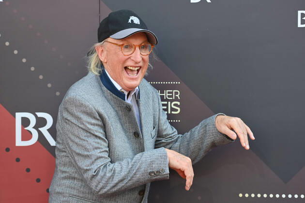 Otto WAALKES actor,author,coemoediant,producer single image,cropped single image,half figure,half figure Bavarian Film Award 2021 Red Carpet,Red Carpet,on 20 05 2022 at Prinzregententheater in Munich