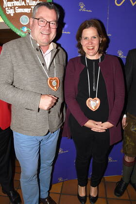 Josef Schmid MdL Verena Dietl Mayor Munich 29 05 2011 Wirtshaus im Schlachthof Narrhalla Sigi Sommertaler Award 2022 Munich
