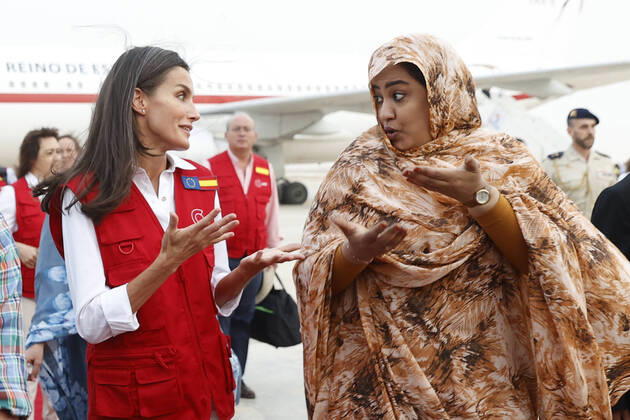 Bilder des Jahres 2022, Entertainment 05 Mai Mauritanian First Lady Fadel Dah (R) welcomes Spain s Queen Letizia (L) on occasion of her official visit to Nuakchot, Mauritania, 31 May 2022. Spain0s Queen Letizia visits Mauritania !ACHTUNG: NUR REDAKTIONELLE NUTZUNG!  Copyright: xChemaxMoyax GRAF3764 20220531-2719b5507a9194263a1771ed0fb9817b91066fbd