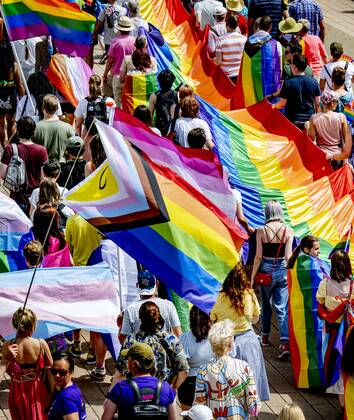 2022 06 18 12 34 57 ROTTERDAM The Pride March traditionally moves through the city during Pink Saturday This year s event will be held in Rotterdam with a march, information market and performances that reflect on the emancipation of the LGBTQ community ANP ROBIN UTRECHT netherlands out belgium out Copyright: xx x450592022x originalFilename: 450592022
