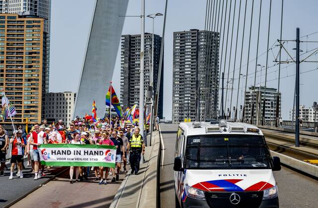2022 06 18 12 28 22 ROTTERDAM The Pride March traditionally moves through the city during Pink Saturday This year s event will be held in Rotterdam with a march, information market and performances that reflect on the emancipation of the LGBTQ community ANP ROBIN UTRECHT netherlands out belgium out Copyright: xx x450592137x originalFilename: 450592137