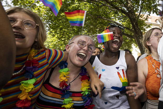 Marche des Fiertes LGBT+ a Strasbourg NEWS: Marche des Fiertes LGBT+, Strasbourg - 18-06-2022 ElyxandroCegarra Panoramic