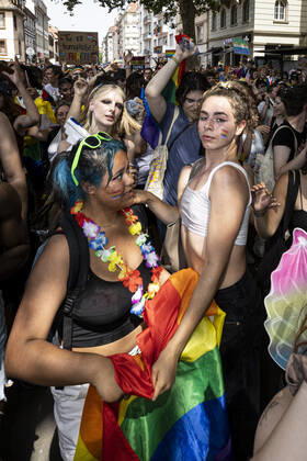 Marche des Fiertes LGBT+ a Strasbourg NEWS: Marche des Fiertes LGBT+, Strasbourg - 18-06-2022 ElyxandroCegarra Panoramic