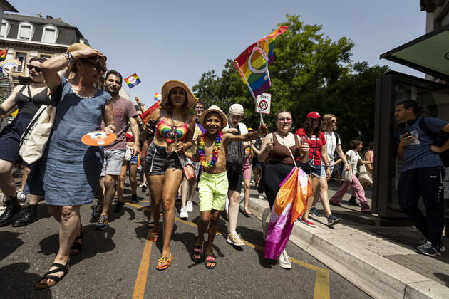 Marche des Fiertes LGBT+ a Strasbourg NEWS: Marche des Fiertes LGBT+, Strasbourg - 18-06-2022 ElyxandroCegarra Panoramic