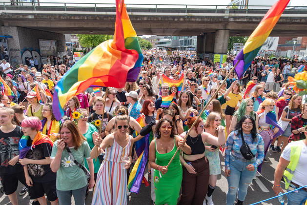 Oldenburg CSD Northwest in Oldenburg, 18 06 2022 Around 9,000 people demonstrated for sexual and gender diversity during Christopher Street Day in Oldenburg CSD Northwest in Oldenburg, 18 06 2022 Copyright: xFabianxSteffens Eibner-Pressefotx EP_FSS