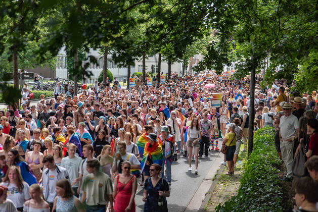 Oldenburg CSD Northwest in Oldenburg, 18 06 2022 Around 9,000 people demonstrated for sexual and gender diversity during Christopher Street Day in Oldenburg CSD Northwest in Oldenburg, 18 06 2022 Copyright: xFabianxSteffens Eibner-Pressefotx EP_FSS