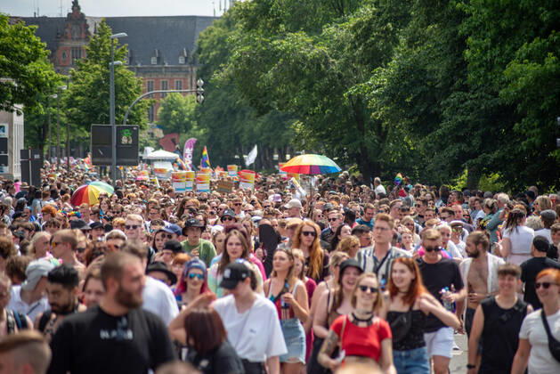 Oldenburg CSD Northwest in Oldenburg, 18 06 2022 Around 9,000 people demonstrated for sexual and gender diversity during Christopher Street Day in Oldenburg CSD Northwest in Oldenburg, 18 06 2022 Copyright: xFabianxSteffens Eibner-Pressefotx EP_FSS