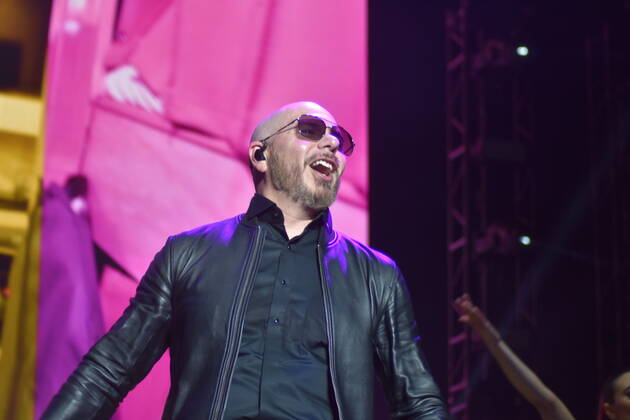 **ARCHIVE** June 18, 2022, New York, USA: Pitbull performs at 103.5 KTU s KTUphoria concert at Northwell Health at Jones Beach Theater in Wantagh, New York.  Copyright: xKylexMazzax