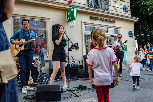 FÃªte de la musique 2022 sur le boulevard du Temple NEWS : FÃªte de la musique 2021 - 21 06 2022 BaptisteAutissier Panoramic