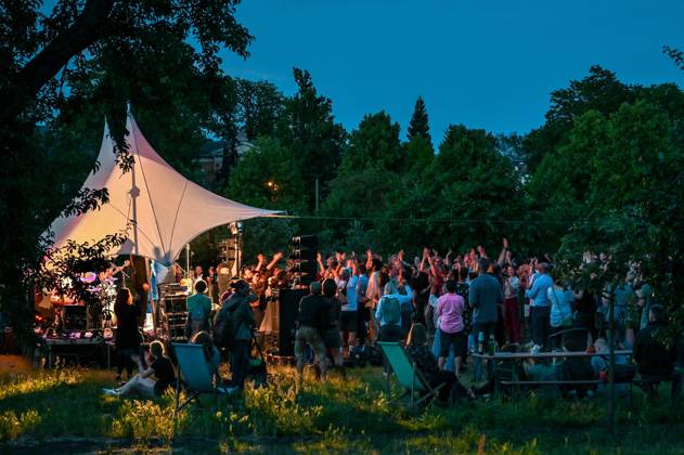 tourism music summer turn travel 21 06 2022 Potsdam state capital Brandenburg Fete de la Musique Russian Colony Nauener Vorstadt Museum Alexandrowka Band Off Beat, 44 Leningrad Russian Speed Folk Potsdam Alexandrowka Brandenburg Germany