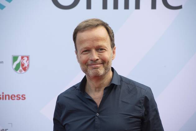 Georg RESTLE, presenter, ,,Monitor,, ARD WDR Red Carpet, Red Carpet Show, presentation of the Grimme Online Awards 2022 on 23 06 2022 in the Flora Koeln,