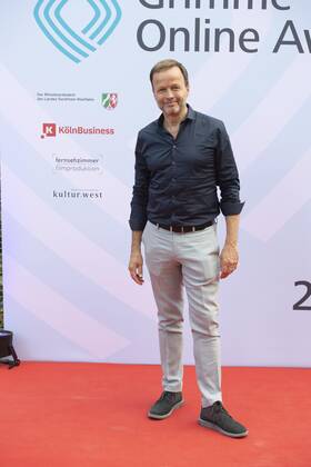 Georg RESTLE, presenter, ,,Monitor,, ARD WDR Red Carpet, Red Carpet Show, presentation of the Grimme Online Awards 2022 on 23 06 2022 in the Flora Koeln,