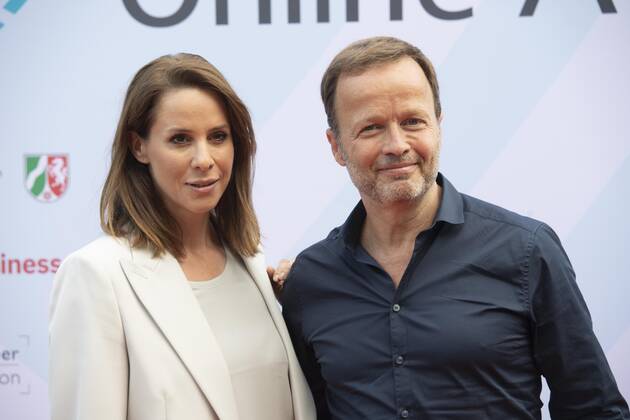Natalie AMIRI, presenter, Georg RESTLE, presenter, ,,Monitor,, ARD WDR red carpet, red carpet show, presentation of the Grimme Online Awards 2022 on 23 06 2022 in the Flora Koeln,