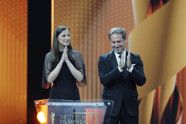 German Film Award 2022 Alexandra Maria Lara and Florian Gallenberger at the Lola German Film Award 2022 ceremony at the Palais am Funkturm in Berlin 24 06 2022 Copyright: xEventpressx