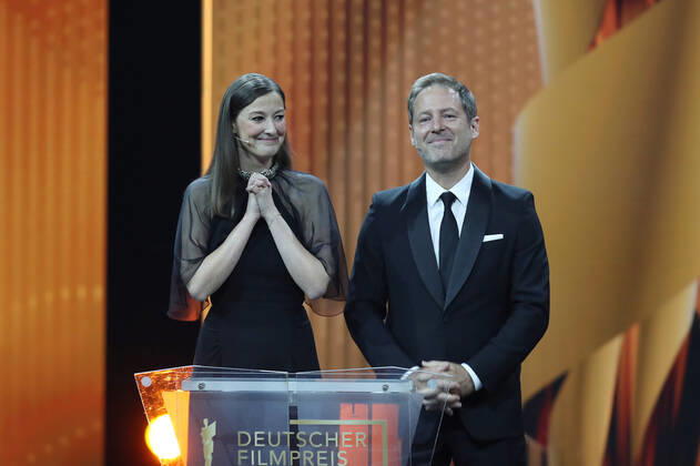 German Film Award 2022 Alexandra Maria Lara and Florian Gallenberger at the Lola German Film Award 2022 ceremony at the Palais am Funkturm in Berlin 24 06 2022 Copyright: xEventpressx