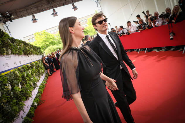 German Film Award 2022 Alexandra Maria Lara with husband Sam Riley German Film Award 2022 ceremony at the Palais am Funkturm in Berlin Copyright: xEventpressxFuhrx
