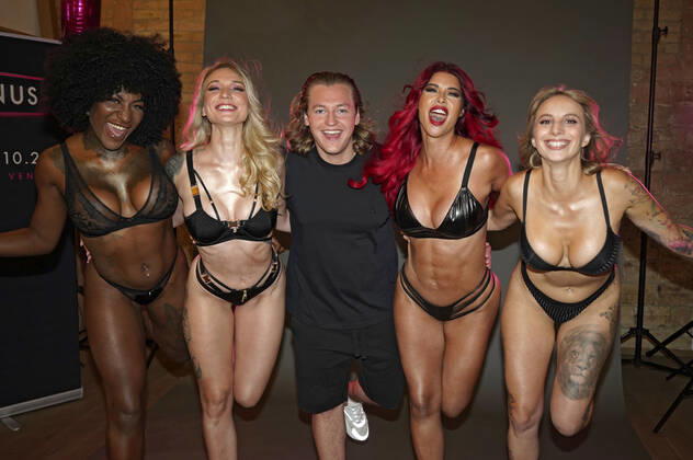 Josy Black, Fiona Fuchs, Ron Bielecki, Micaela Schäfer and Hanna Secret at the Venus 2022 campaign shoot at Inclover Studio Berlin, 27 06 2022 Foto:xT.xBartillax xFuturexImage