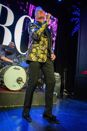 July 4, 2022, Toronto, Ontario, Canada: Martin Fry, lead singer of the English new wave band ABC, performing at a sold out show at El Mocambo in Toronto. Toronto Canada - ZUMAs197 20220704_zaa_s197_212 Copyright: xAngelxMarchinix