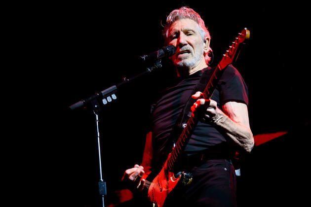 July 8, 2022, Toronto, Ontario, Canada: English musician, singer-songwriter, composer, and co-founder of the progressive rock band Pink Floyd, Roger Waters, performs at a sold out show at ScotiaBank Arena in Toronto. Toronto Canada - ZUMAs197 20220708_zaa_s197_396 Copyright: xAngelxMarchinix