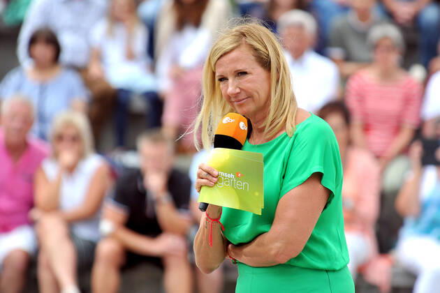 ZDF Fernsehgarten host Andrea Kiwi Kiewel during the ZDF entertainment show Fernsehgarten on 10 07 2022 in Mainz 20220710MWI25530