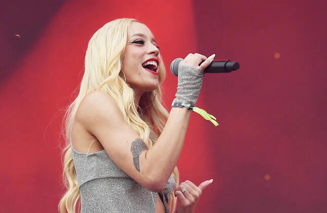 July 11, 2022, Quebec City, Quebec, Canada: Cannons - Michelle Joy performs during Day 6 of the Festival D ete De Quebec 2022 on the Plains of Abraham on July 11, 2022 in Quebec City, Quebec. Quebec City Canada - ZUMAs181 20220711_zea_s181_004 Copyright: xImagespacex