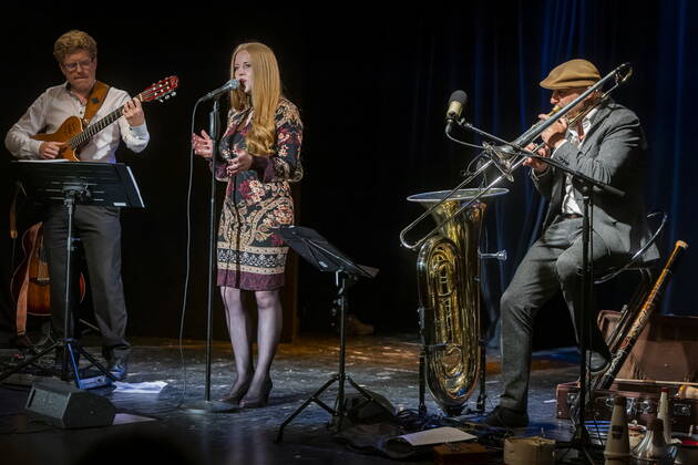 TrioVoyage Lusatia Rio and back a musical lyrical trip with the TrioVoyage on the stage of the Dresden Friedrichstadtt Palast The spe