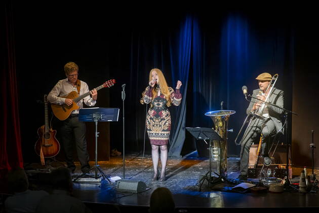 TrioVoyage Lusatia Rio and back a musical lyrical trip with the TrioVoyage on the stage of the Dresden Friedrichstadtt Palast The spe