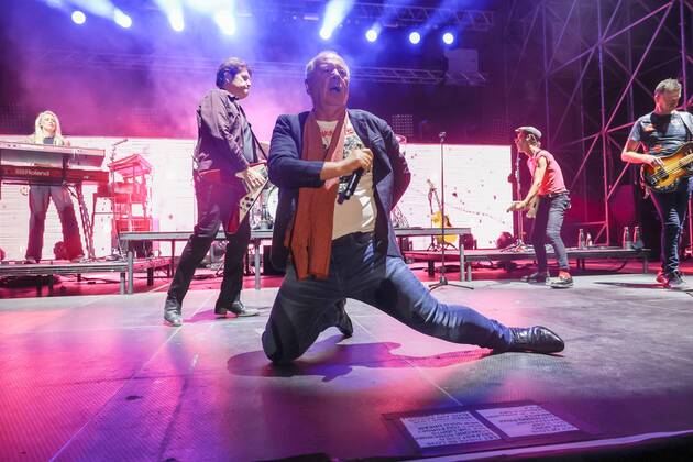 Jim Kerr vocal during Simple Minds 40 Years of Hits, Music Concert in Pistoia, Italy, July 15 2022  Copyright: xAndreaxMartinix xipa-agency.netx xx 0