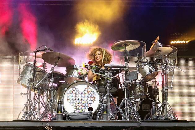 Cherisse Osei drums during Simple Minds 40 Years of Hits, Music Concert in Pistoia, Italy, July 15 2022  Copyright: xAndreaxMartinix xipa-agency.netx xx 0