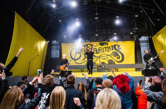 17.07.2022, Tallinn. Finnish rock band Rasmus performing in the Pirita Convent Ruins. The history of the ruins rising above the banks of the Pirita River date back to 1407, when the largest nunnery in Old Livonia was founded here. The convent that got its name from St. Birgitta survived in its original form until 1577, when the forces of Ivan the Terrible destroyed it. The massive façade, walls, cellars and graveyard have survived until the present. Photo: Raul Mee Postimees Tallinn Harjumaa Estonia 1RM17JUL2022A-54  Copyright: xRaulxMeex Lauri Ylönen