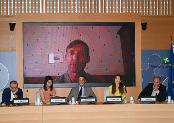 Milan, Italy Wine Media Conference world review dedicated to the communication of wine in Lombardy attended by Attilio Fontana President of the Lombardy Region, Councilor Rolfi of the Lombardy Region together with the president of Ascovilo Giovanna Prandini and the journalist and author Laura Donadoni, in video link from the United States Allan Wright president of the Wine Media Conference. The event will take place in Desenzano del Garda from 27 September to 3 October 2022 In the picture: Allan Wright president of Wine Media Conference in video link  Copyright: xNickxZonnax xipa-agency.netx xNickxZonnax