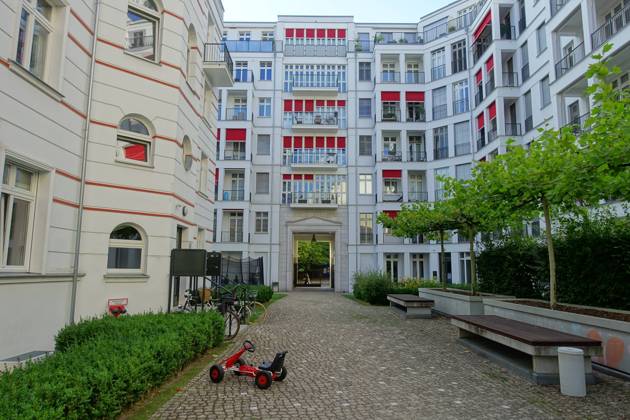 Berlin, residential building Palais Kolle Belle, Kollwitzstraße Belforter Straße, Prenzlauer Berg by Marc Kocher Architekten