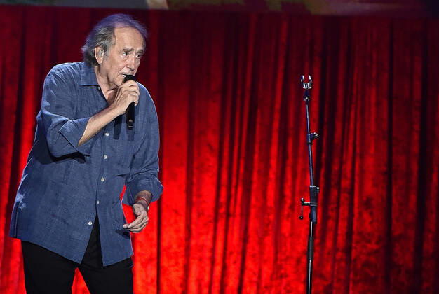 July 29, 2022, Sitges, Barcelona, Spain: The Spanish singer-songwriter and poet Joan Manuel Serrat (78), performs at Jardines de Terramar in Sitges, before 2100 people with a Sold Out at the box office in one of the concerts that is part of his tour of farewell, The vice of singing, 1965-2022 Sitges Spain - ZUMAs197 20220729_zaa_s197_185 Copyright: xRamonxCostax