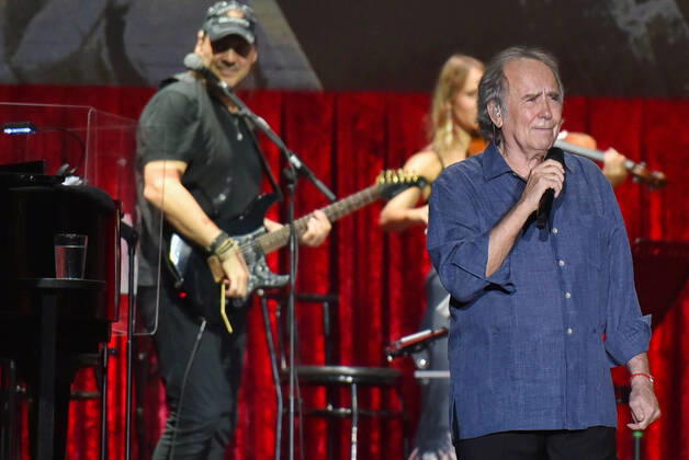 July 29, 2022, Sitges, Barcelona, Spain: The Spanish singer-songwriter and poet Joan Manuel Serrat (78), performs at Jardines de Terramar in Sitges, before 2100 people with a Sold Out at the box office in one of the concerts that is part of his tour of farewell, The vice of singing, 1965-2022 Sitges Spain - ZUMAs197 20220729_zaa_s197_187 Copyright: xRamonxCostax