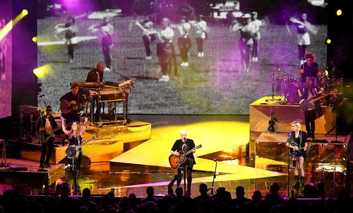 July 30, 2022, Mountain View, CA, USA: The Chicks - Emily Strayer, Natalie Maines and Martie Maguire perform at Shoreline Amphitheatre on July 30, 2022 in Mountain View, California. Mountain View USA - ZUMAs181 20220730_zea_s181_067 Copyright: xImagespacex